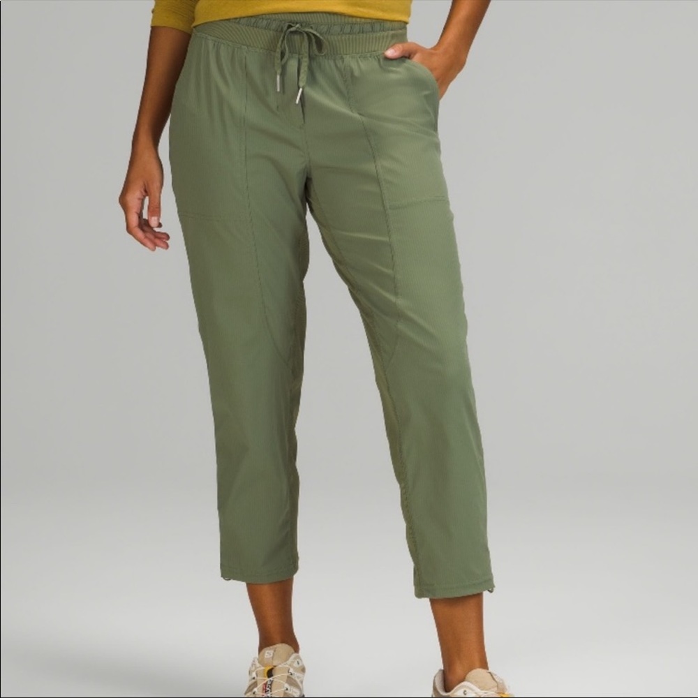 Lululemon Studio Dance Joggers 6 Pants Sage Green